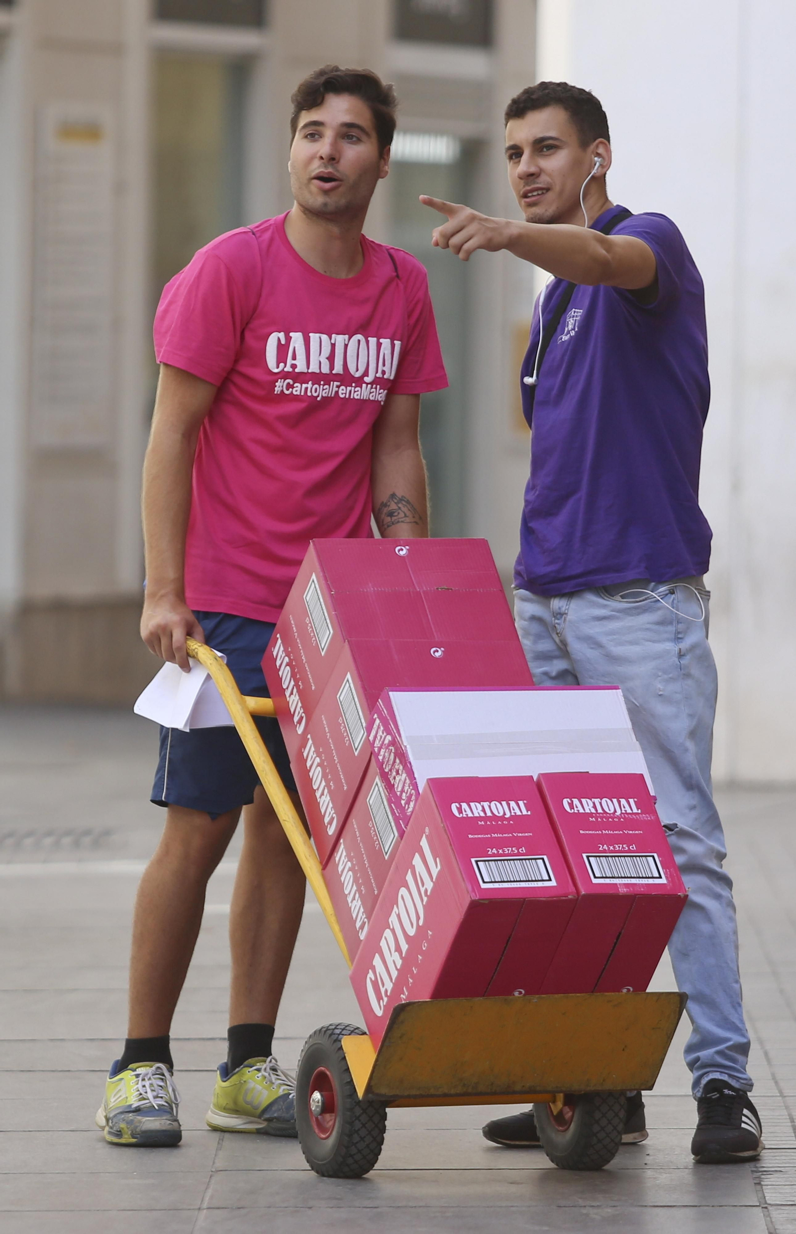Así avanza el montaje de la Feria de Málaga a poco más de una semana de su inicio (fotos)