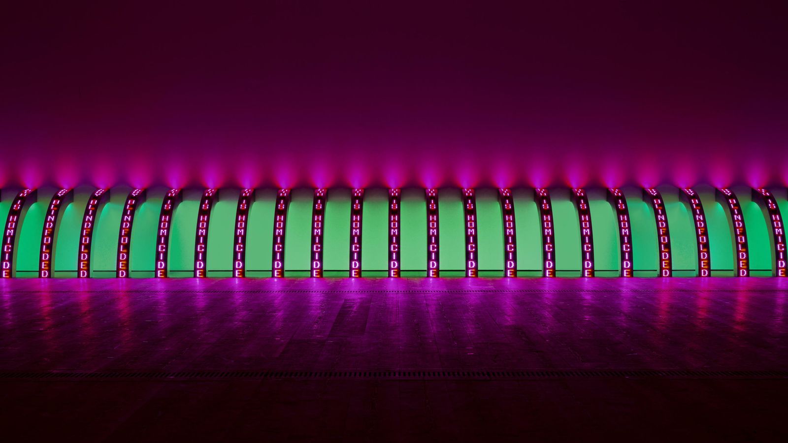 'Púrpura', una instalación de 'leds' y neones.