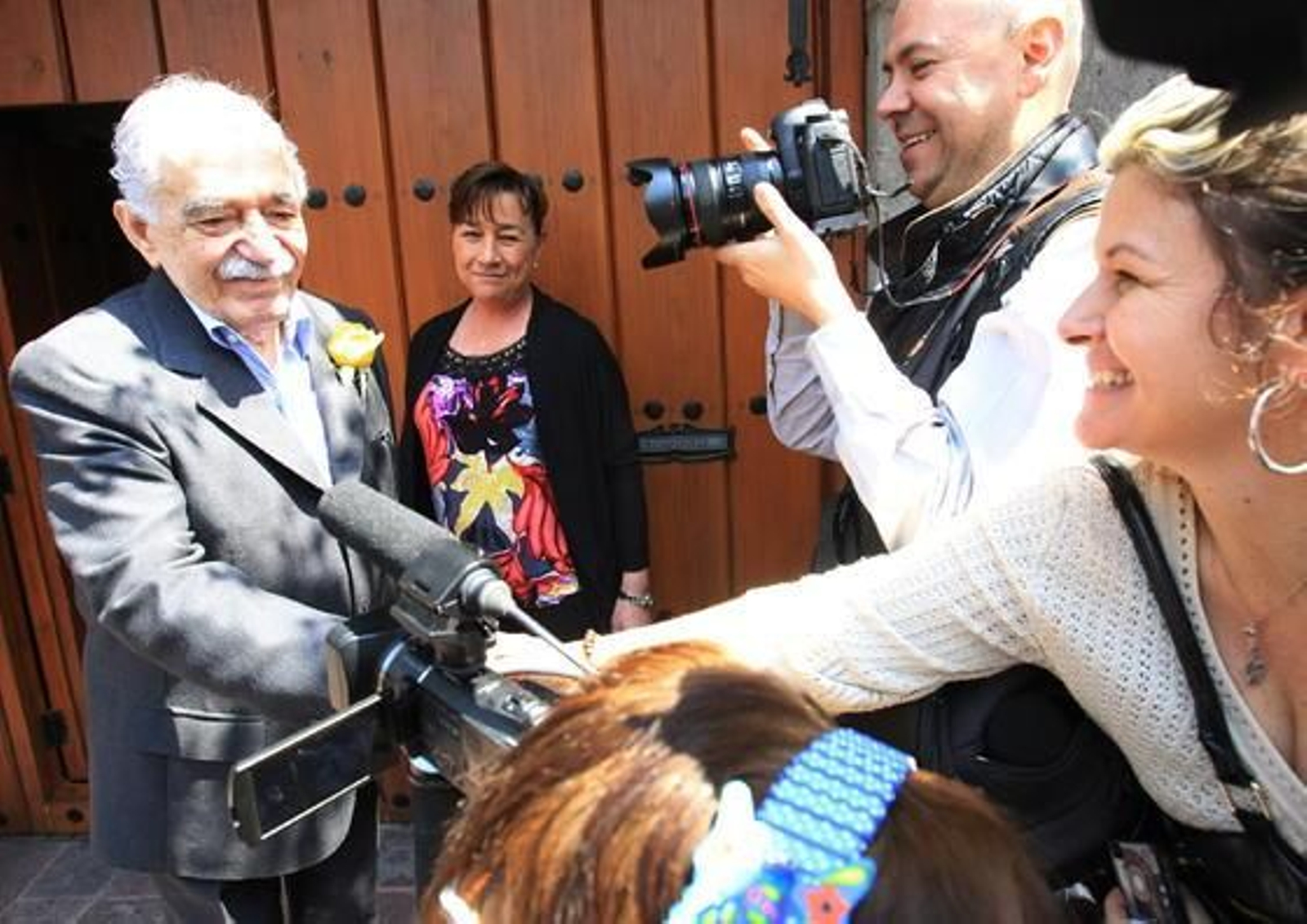 En su casa de Ciudad de México, en el día de su 87 cumpleaños. / EFE