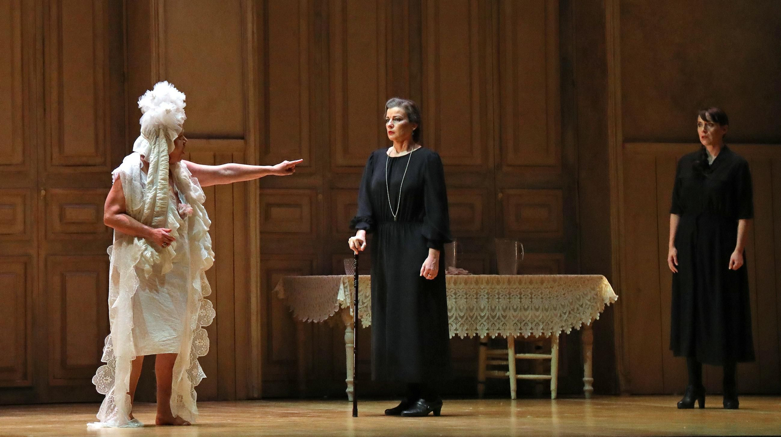 'La casa de Bernarda Alba'  ópera en el Teatro Villamarta