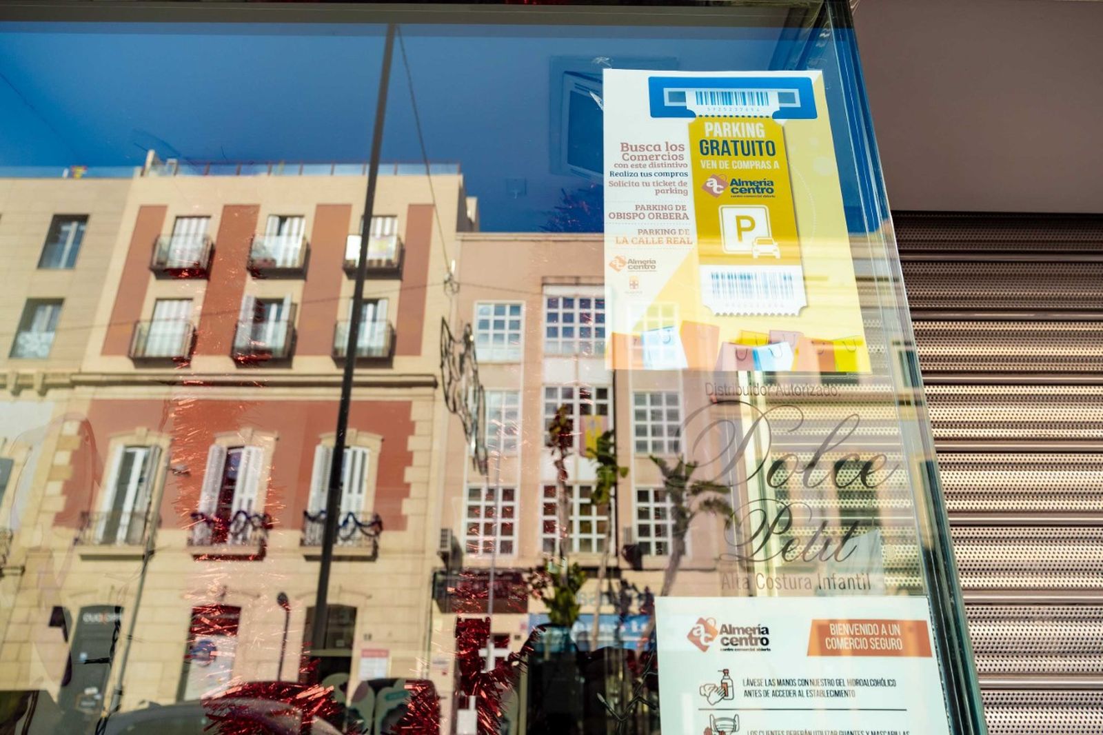 Cartel de una de las campañas de Almería Centro