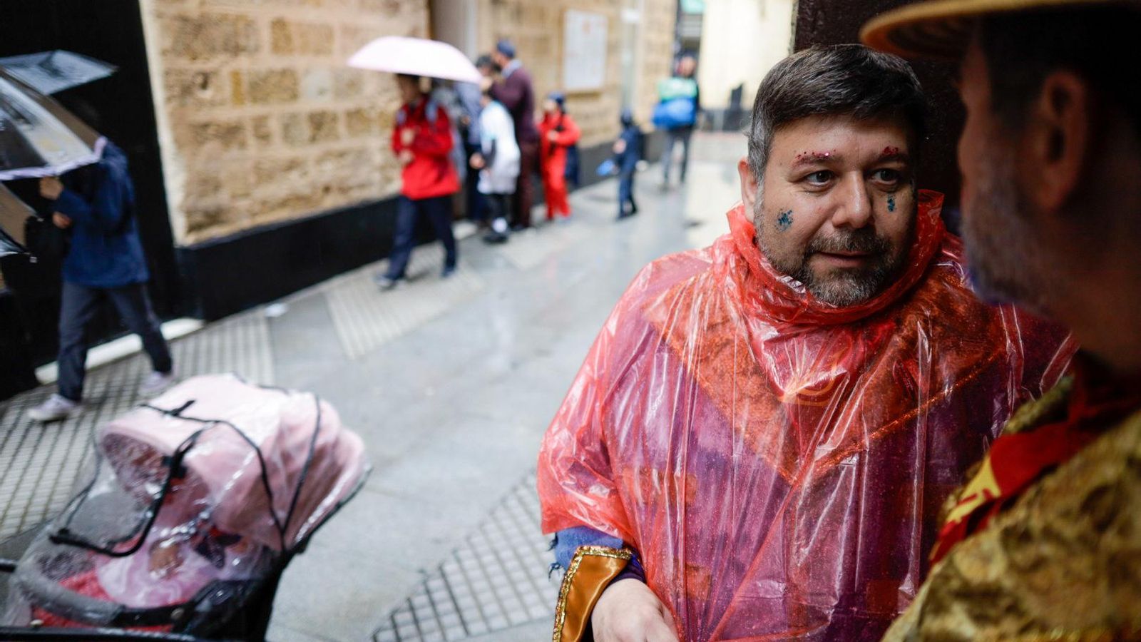 Las mejores imágenes del primer domingo de Carnaval de Cádiz