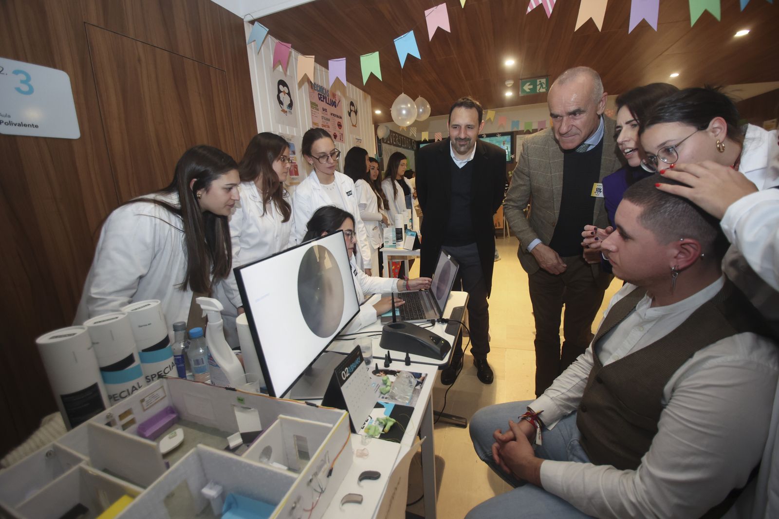 Éxito de la primera feria de Formación Profesional de ILERNA Sevilla, que amplía su oferta de ciclos de la rama sanitaria para el próximo curso