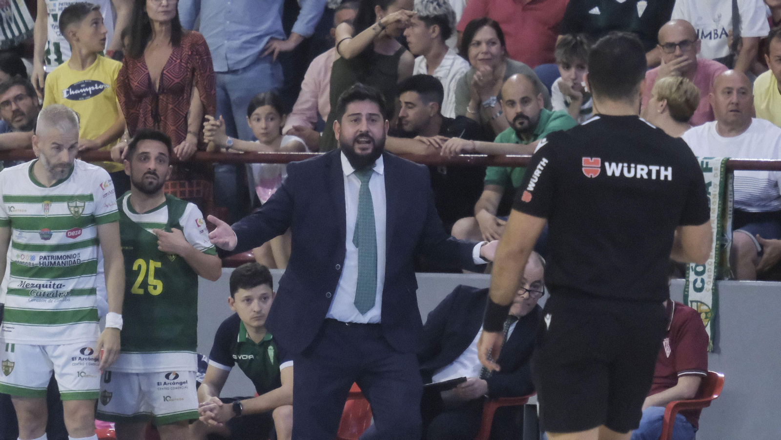 Las mejores fotos de la derrota del Córdoba Patrimonio ante Ribera Navarra en Vista Alegre