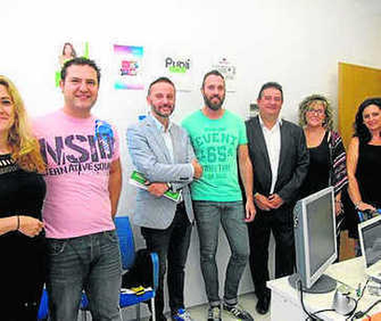 El delegado visitó el CADE.