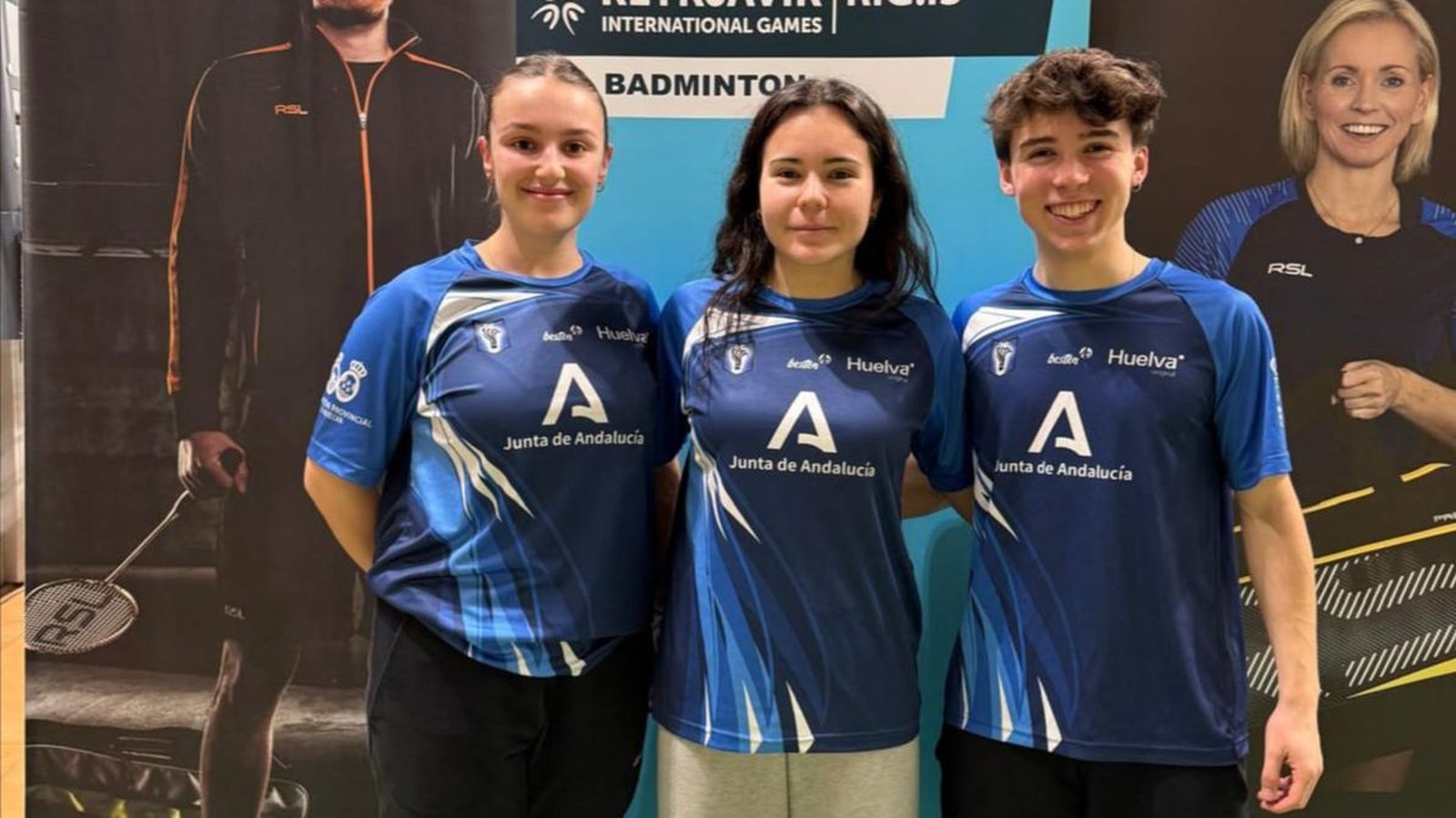 Cristina Teruel, Jesús de Burgos y Rocío Martín, presentes en el Club Bádminton Huelva en Islandia.