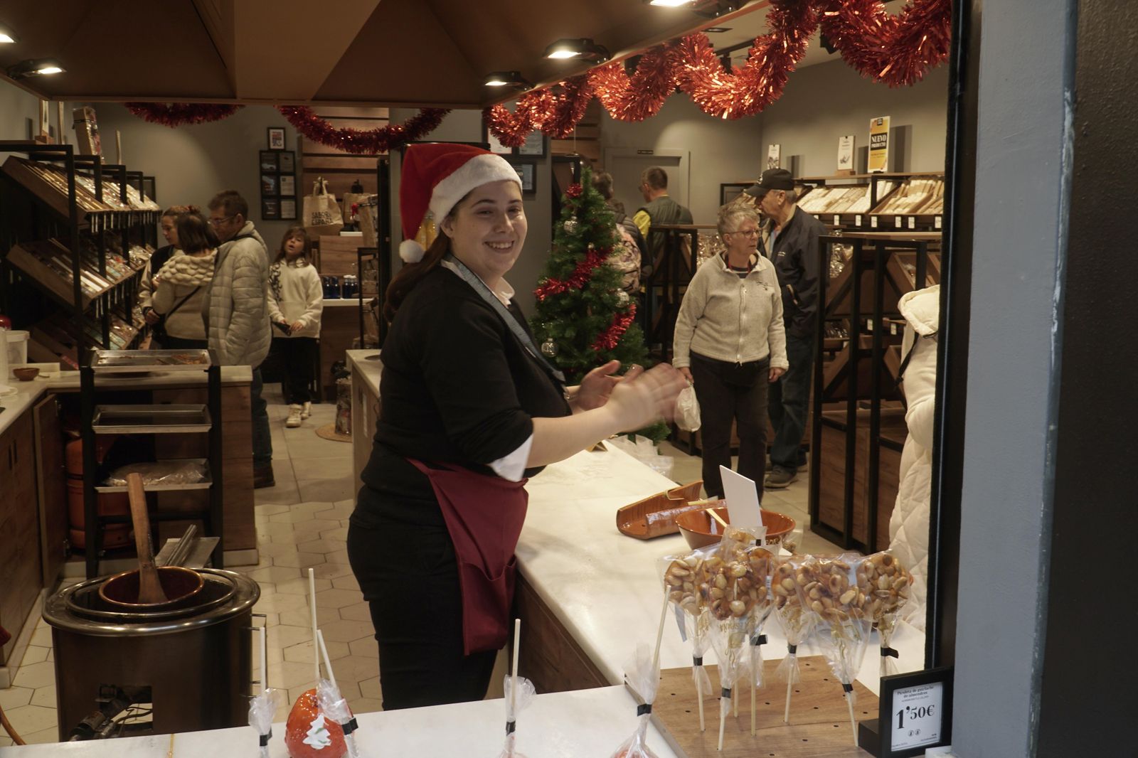 Adornos navideños en los escaparates