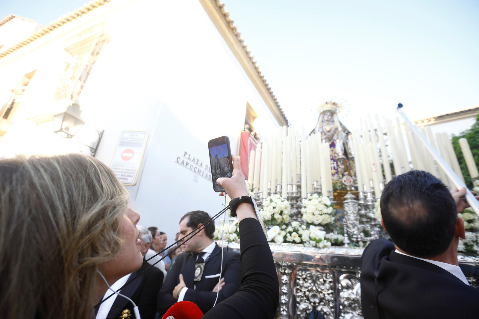 Viernes Santo en Córdoba: la procesión de los Dolores, en imágenes