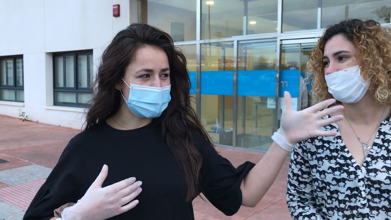 Salida tras confinamiento de 45 días de trabajadores de FAAM en imágenes