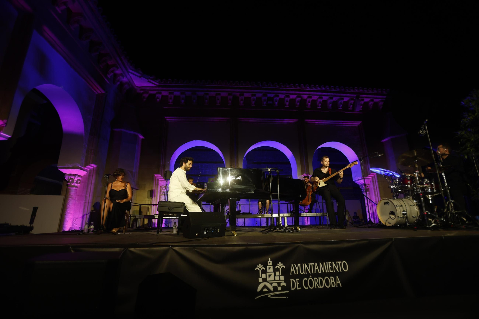 Las mejores imágenes de la Noche Blanca del Flamenco de Córdoba