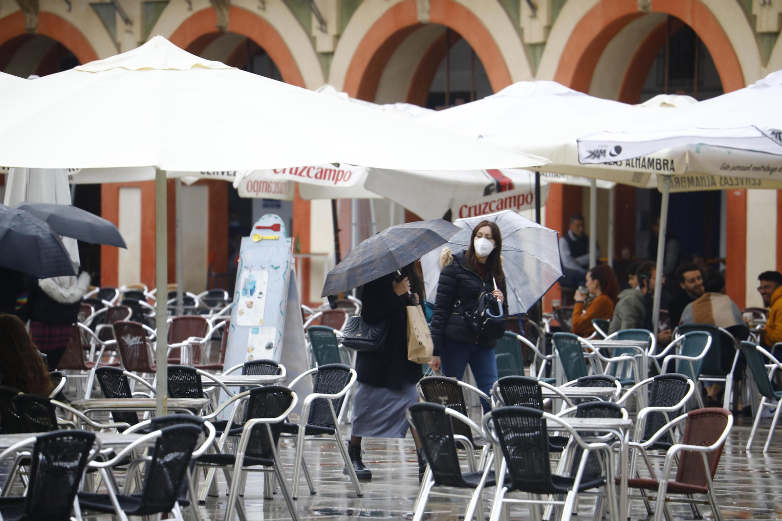 Fotografías: Tarde de bares y compras dos meses después en Córdoba