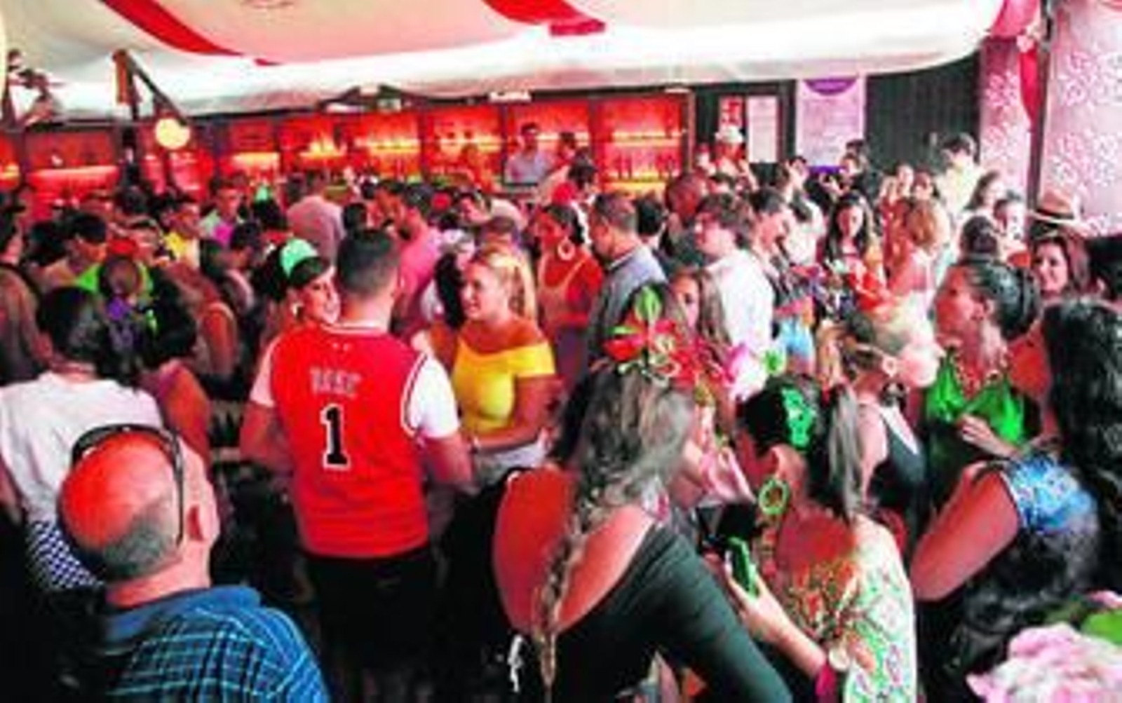 El interior de una caseta en la Feria del año pasado.