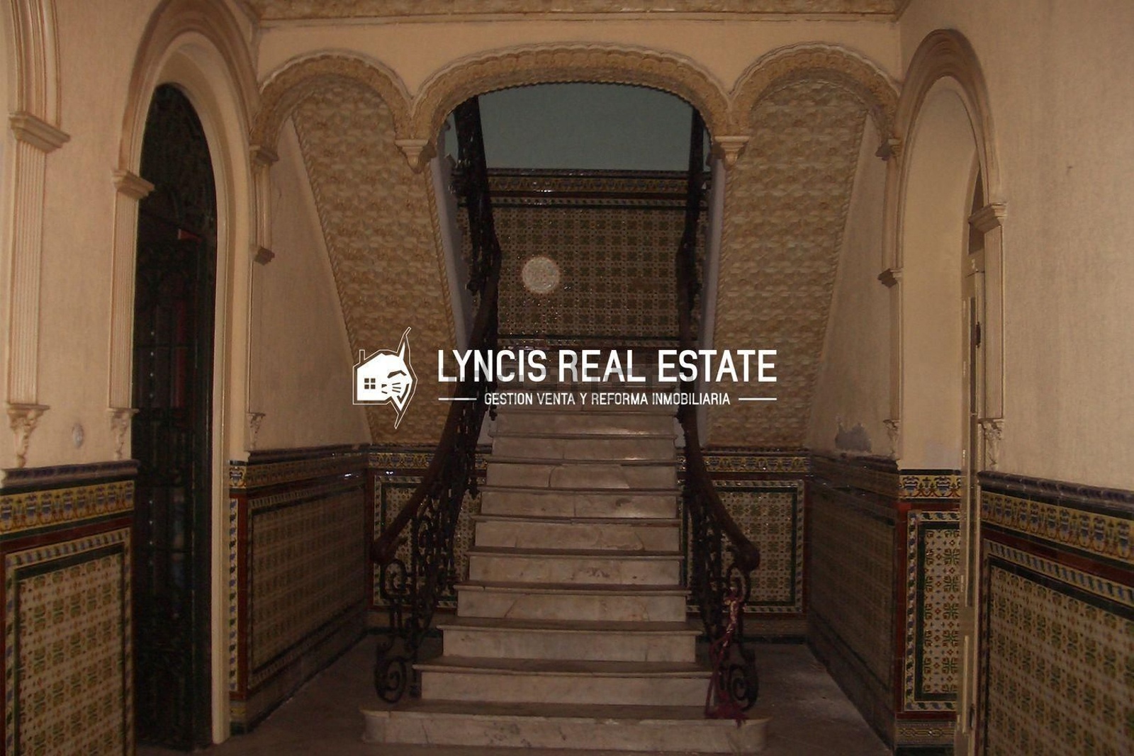 La histórica y misteriosa casa-palacio de Huelva que se encuentra a la venta