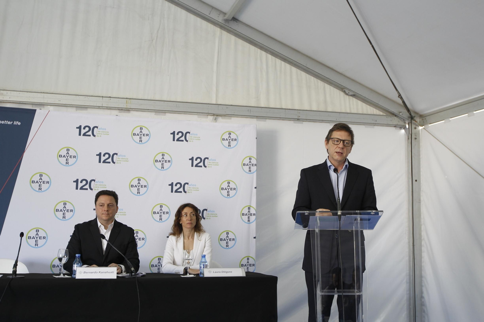 Fotogalería presentación resultados Bayer