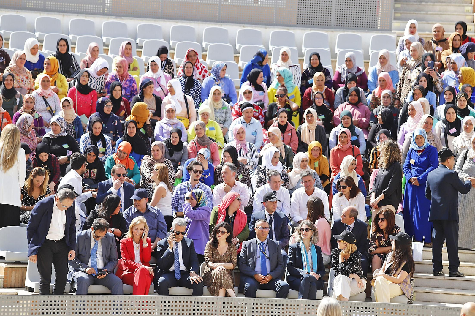 Imágenes de la entrega de los diplomas a las mujeres que han participado en el programa Wafira. Imágenes de la entrega de los diplomas a las mujeres que han participado en el programa Wafira.
