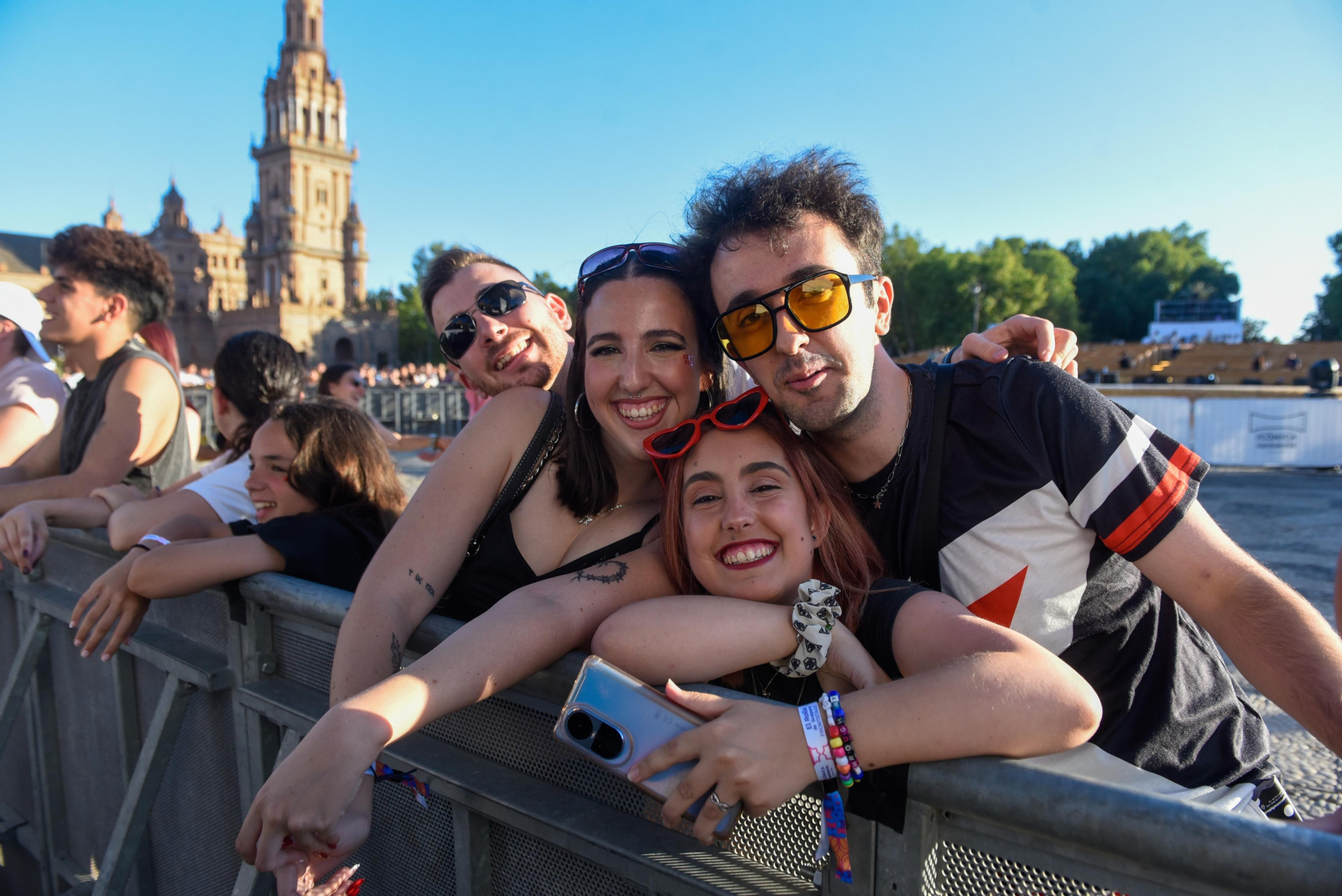 Búscate en el concierto de Danna Paola en Icónica Sevilla Fest 2024