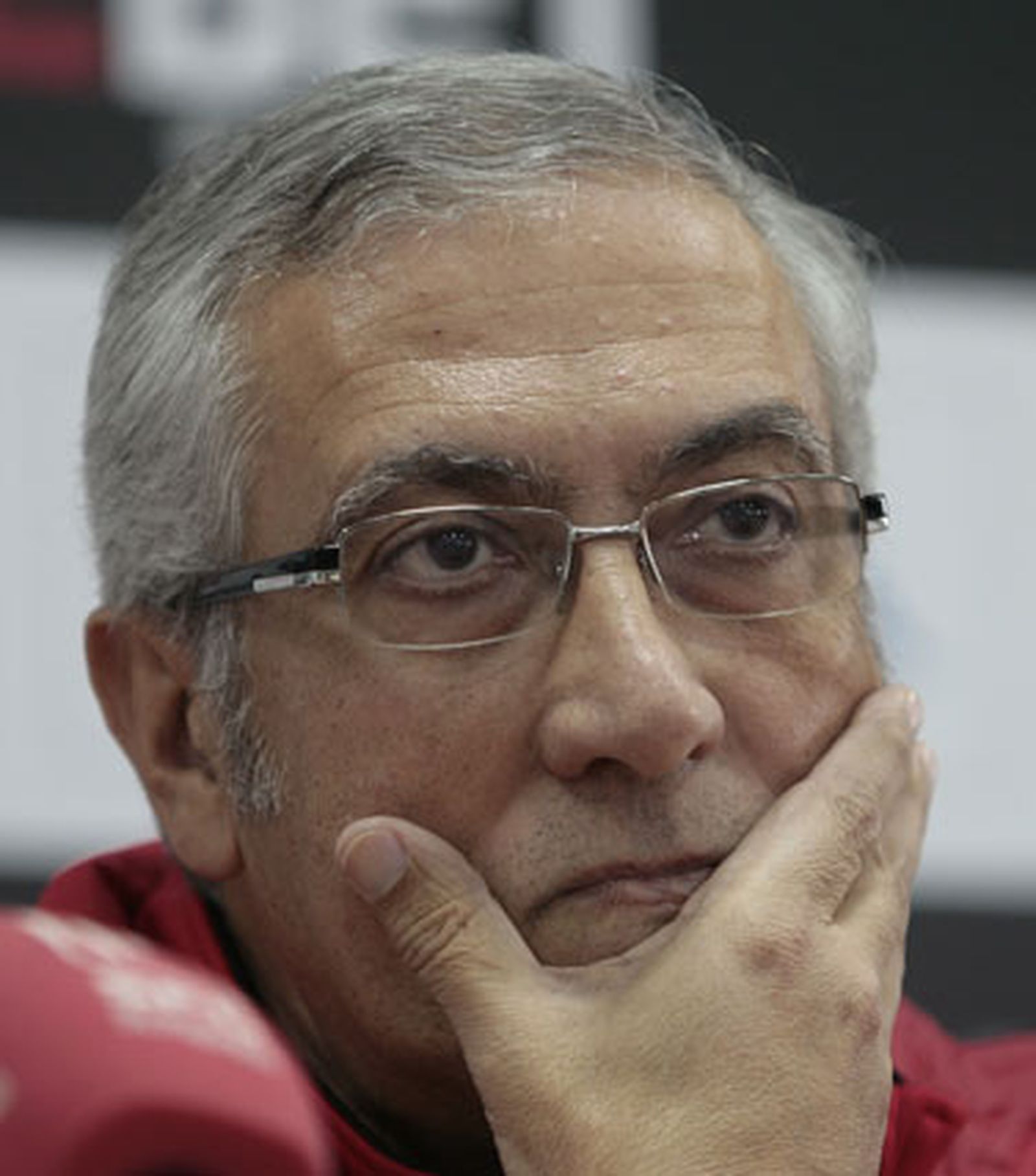 Manzano lamenta que "nadie haya parado" las noticias contra su labor