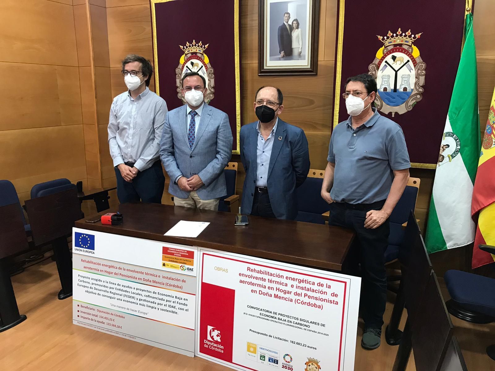 Arranca en Doña Mencía la obra para mejorar la climatización en el Hogar del Pensionista.