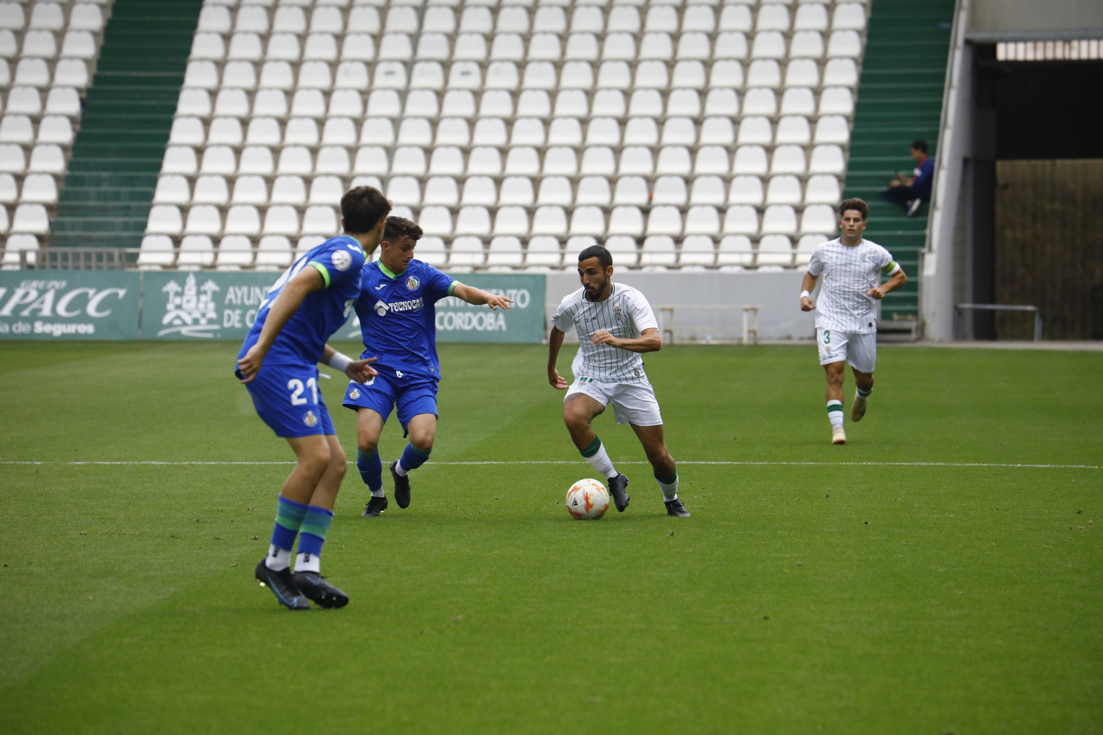 Las mejores fotos de la victoria del Córdoba B ante el Getafe B en El Arcángel