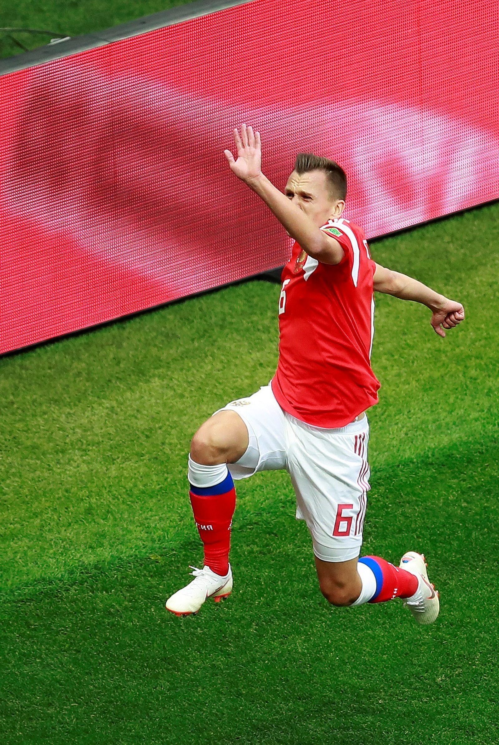 Cheryshev celebra el 2-0 al final de la primera parte.