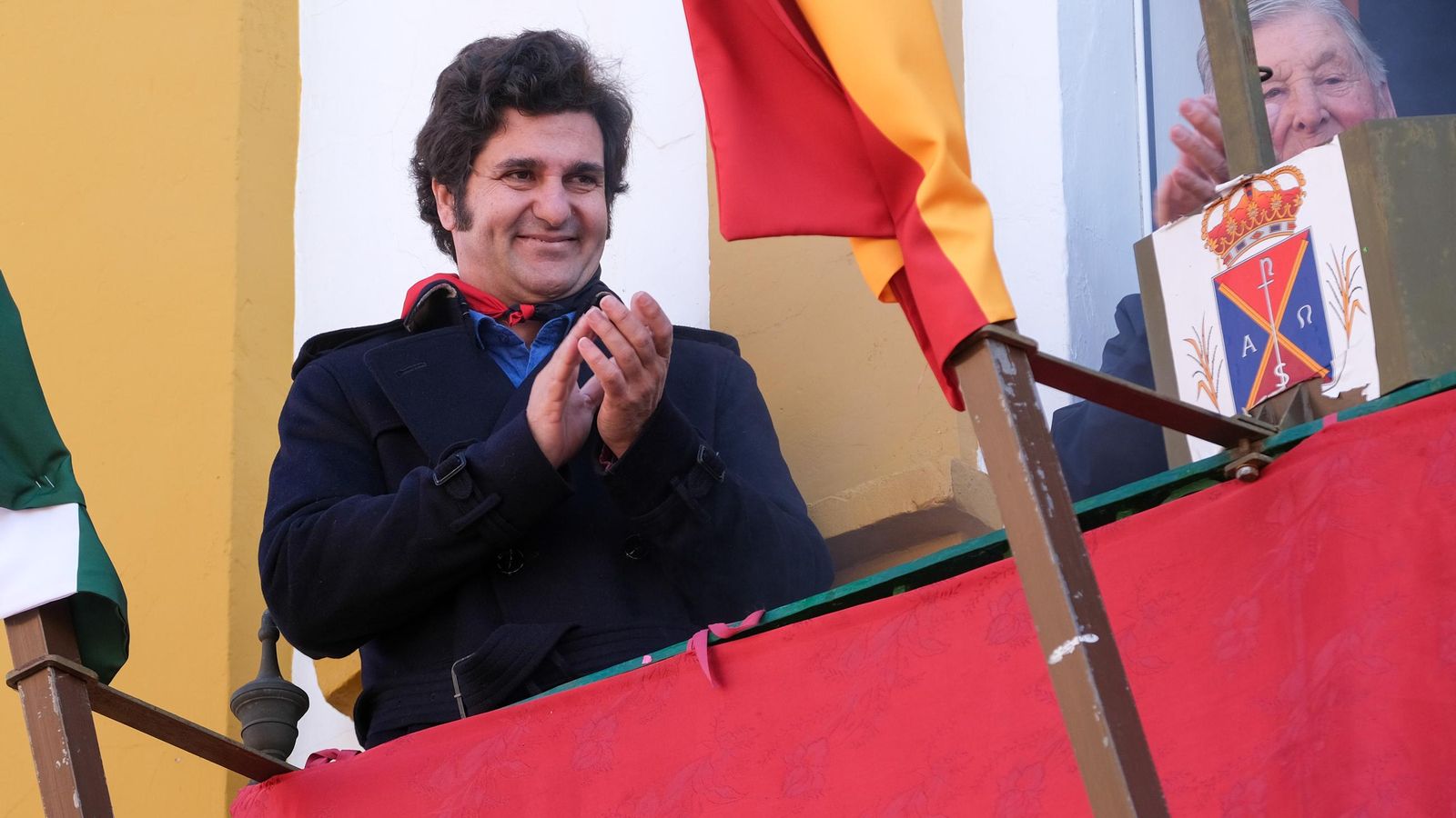 Morante, en La Puebla, esperando el chupinazo de las fiestas de San Sebastián.