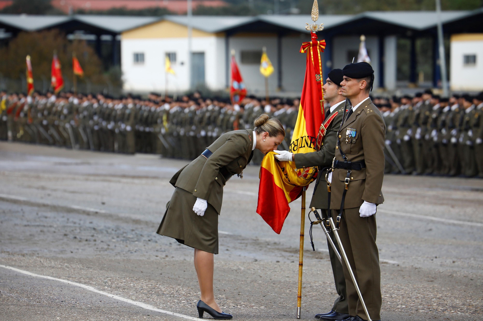 La Brigada Guzmán el Bueno X celebra el día de la Inmaculada en Cerro Muriano, en imágenes