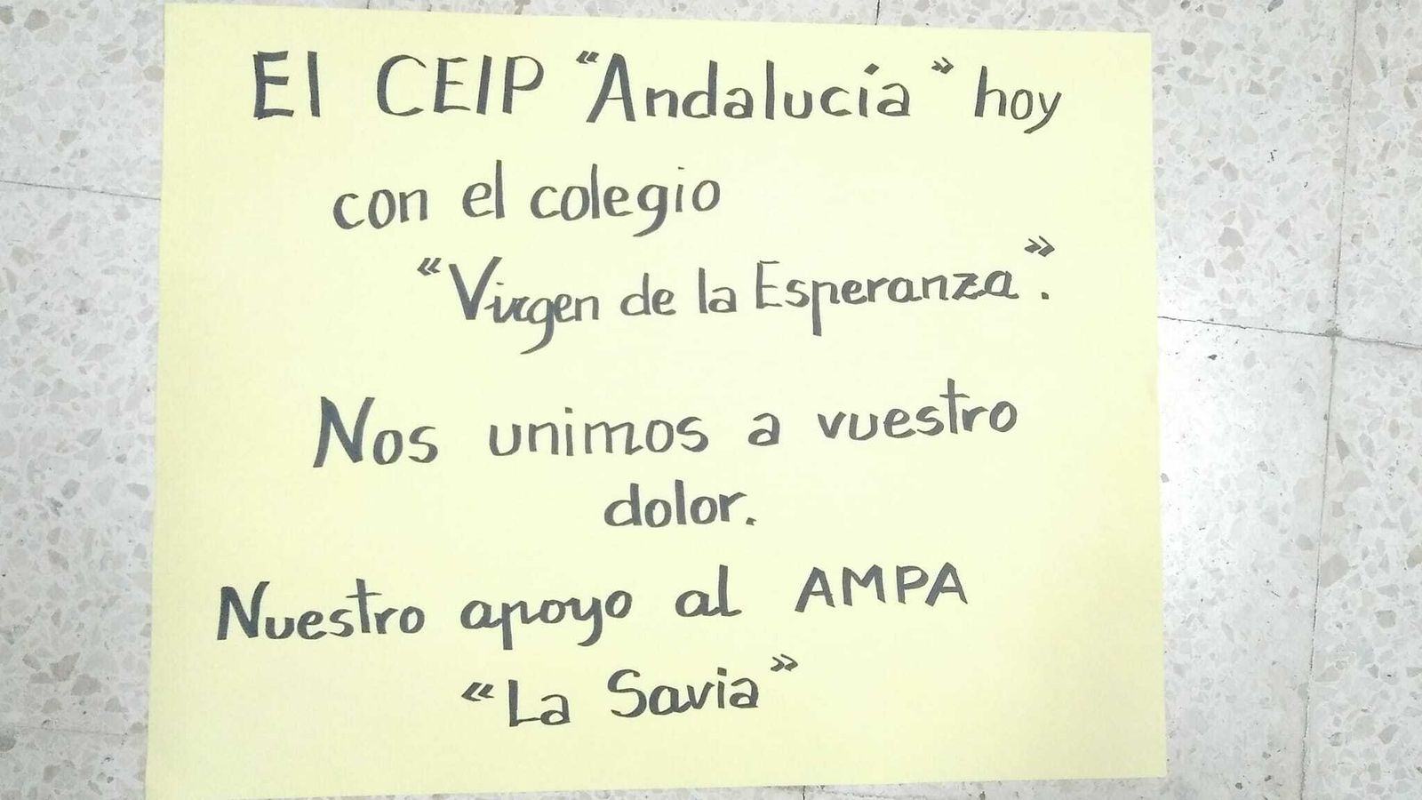 Cartel de apoyo elaborado en el colegio público Andalucía para apoyar a La Savia