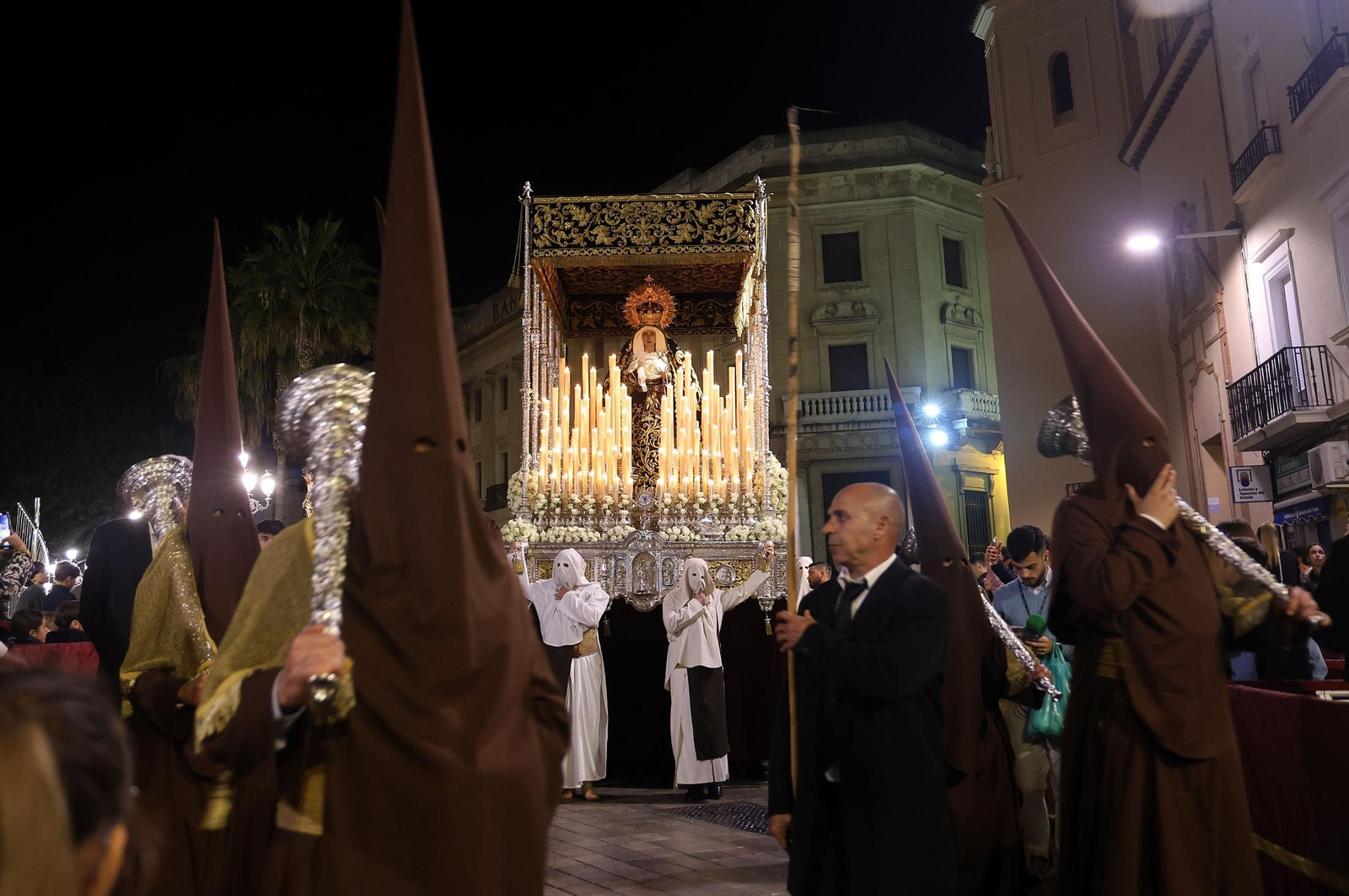 Lunes Santo: Imágenes de la Hermandad del Calvario