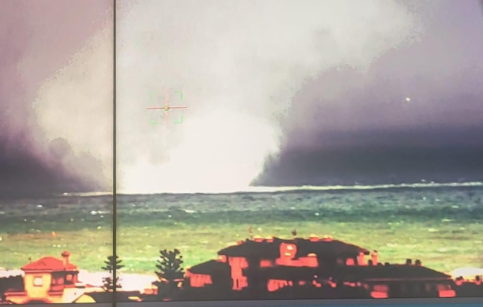 La manga marina que ha impactado en Rota.