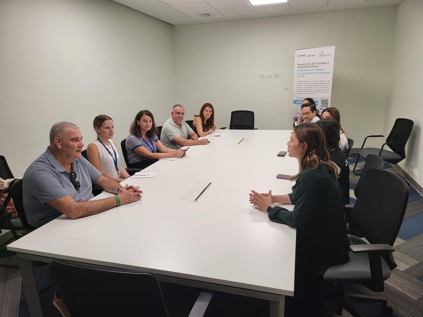 Selección en Honduras de los trabajadores en el campo onubense.