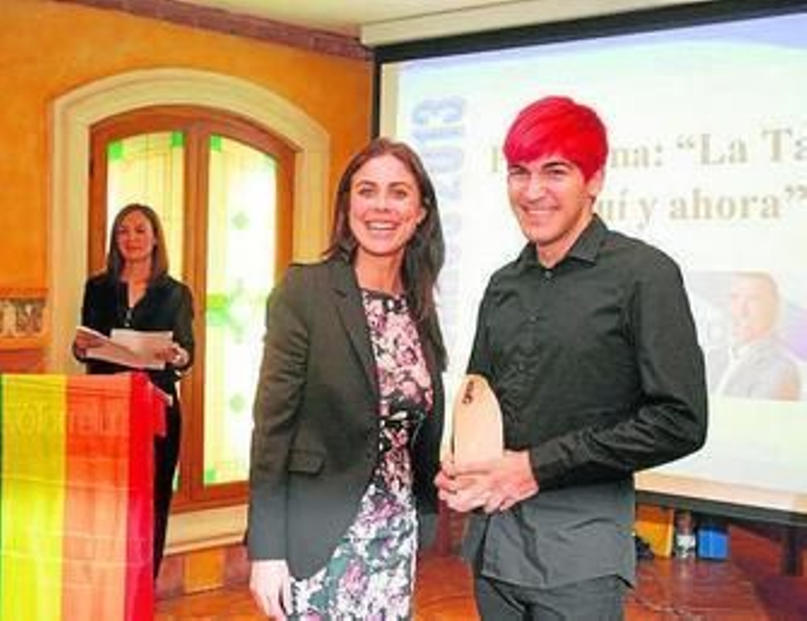 Colega otorgó sus premios en base al respeto por la diversidad sexual