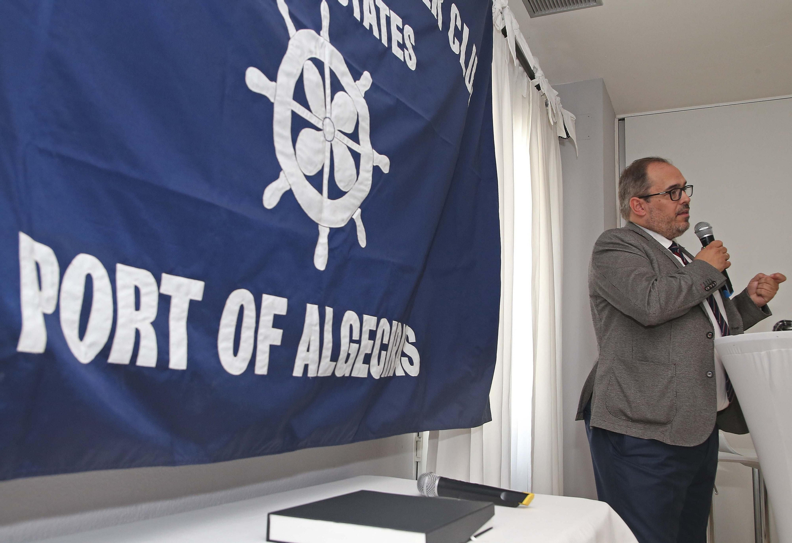 La conferencia del comisionado para el Corredor Atlántico en el Propeller Club Algeciras, en imágenes