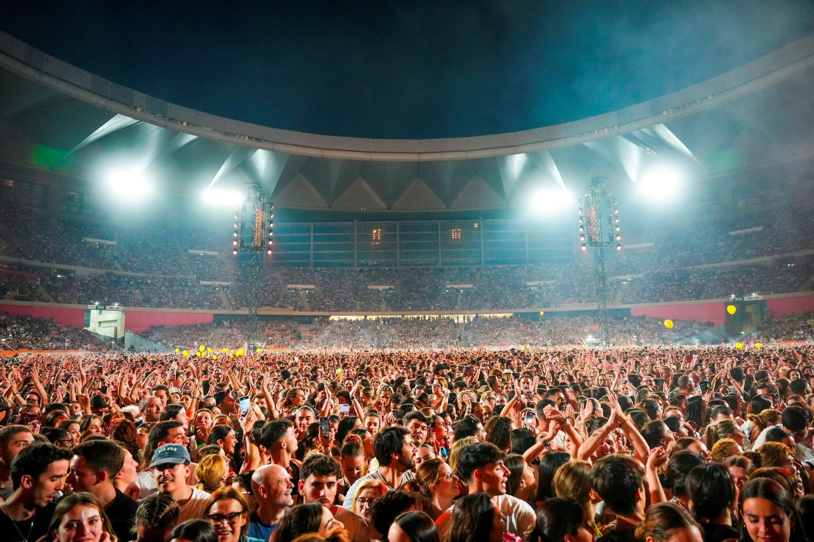 Concierto de Manuel Carrasco en el estadio de La Cartuja