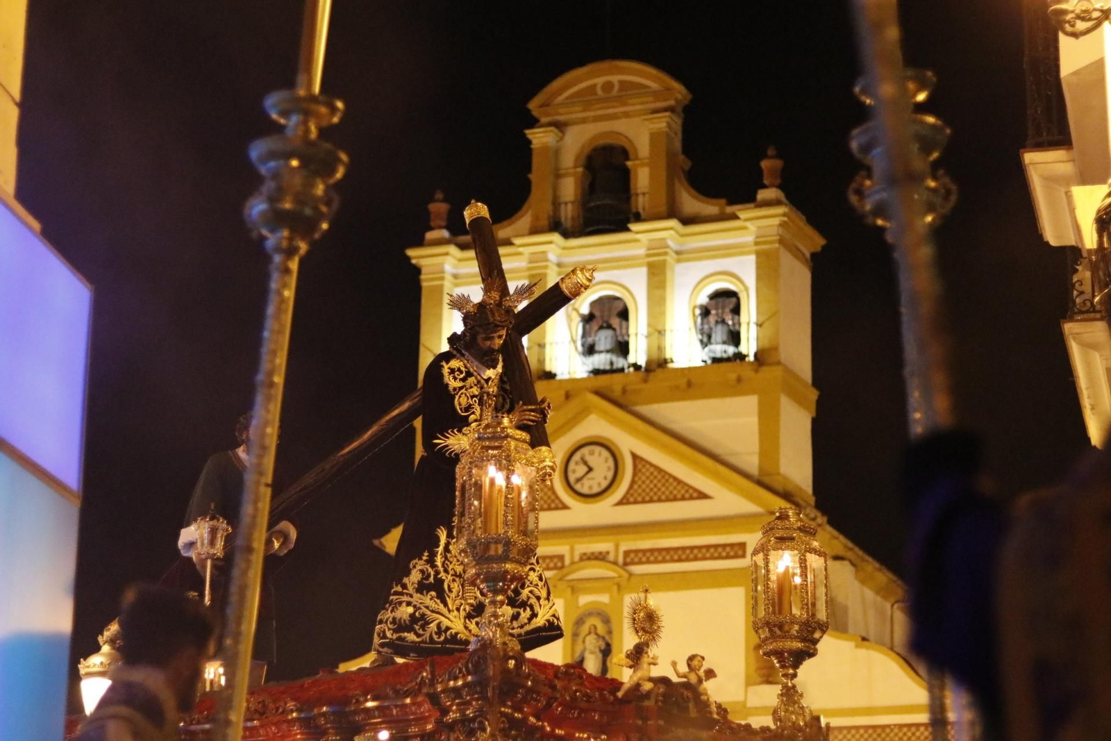 El Gran Poder, ante la iglesia de la Inmaculada