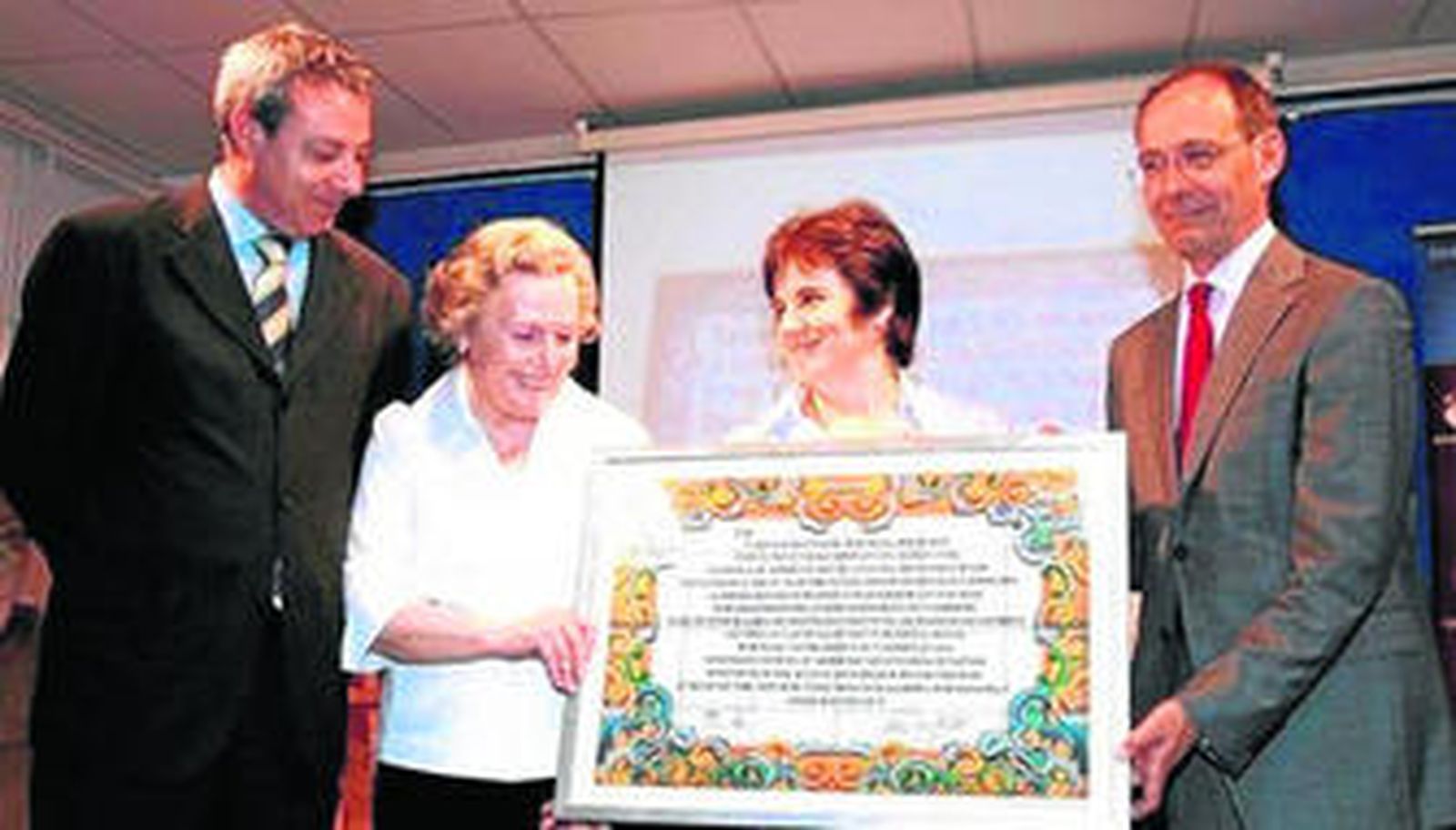 El PSOE desafía a Arenas a querellarse contra todo el partido por el caso Gürtel