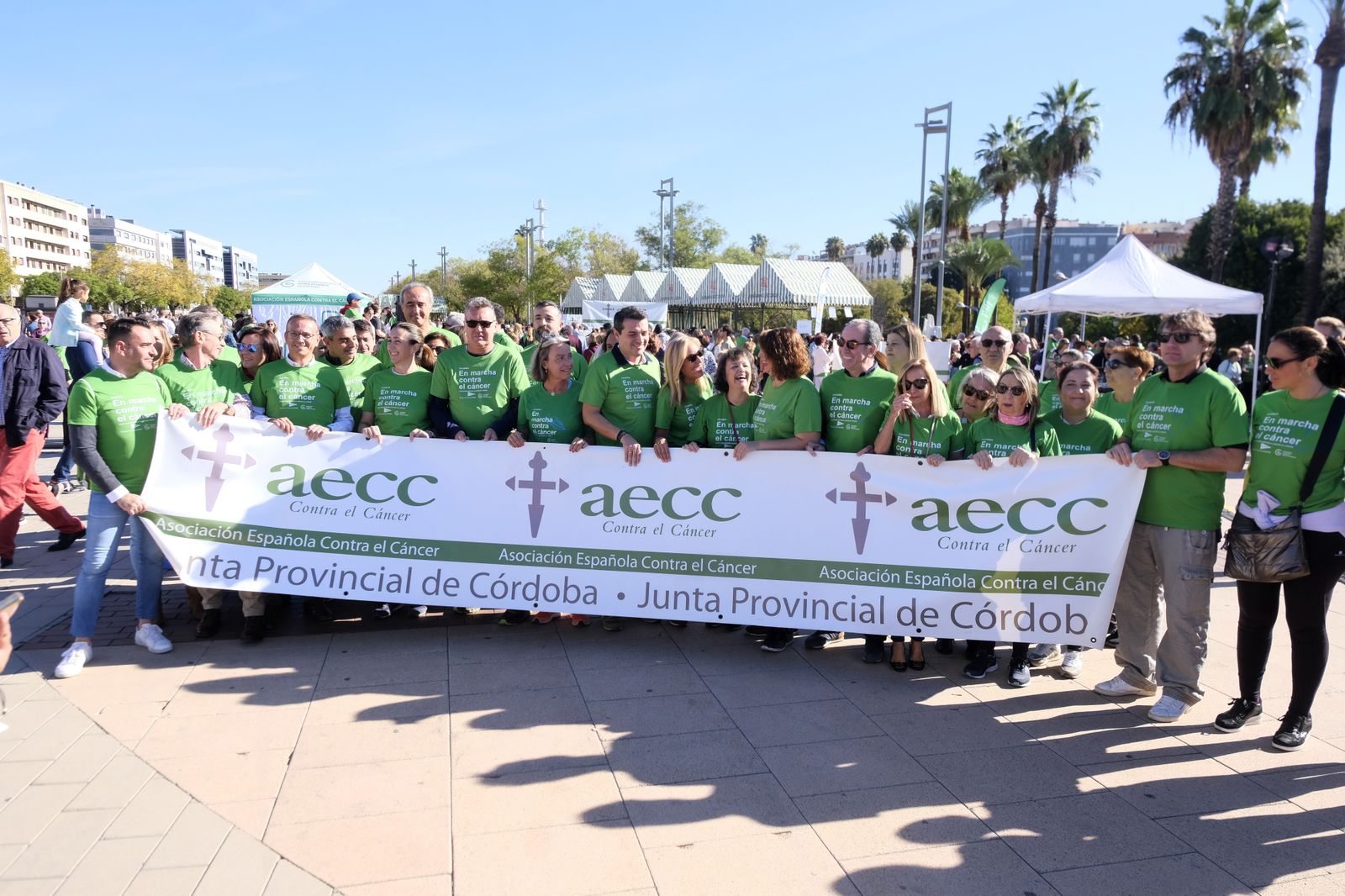 La Carrera por la Vida de la Asociación Española contra el Cáncer en Córdoba, en fotografías