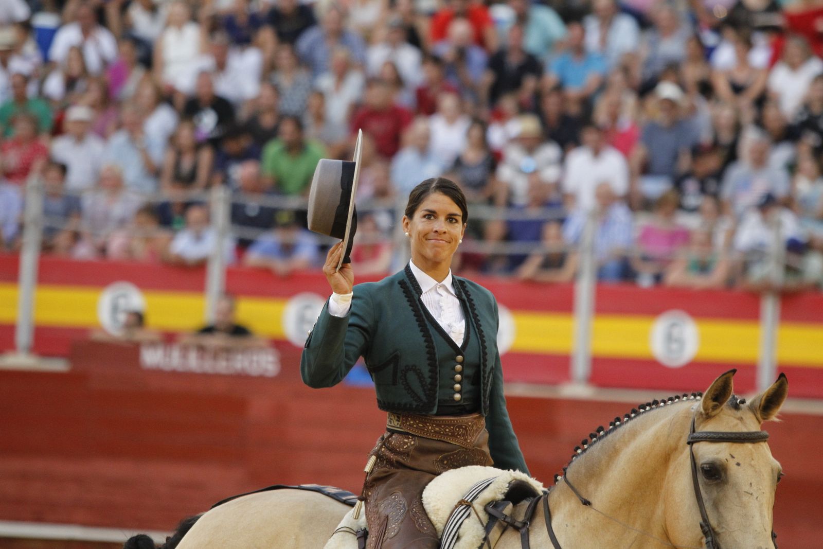 Fotogalería corrida de rejones. Feria de Almería 2019