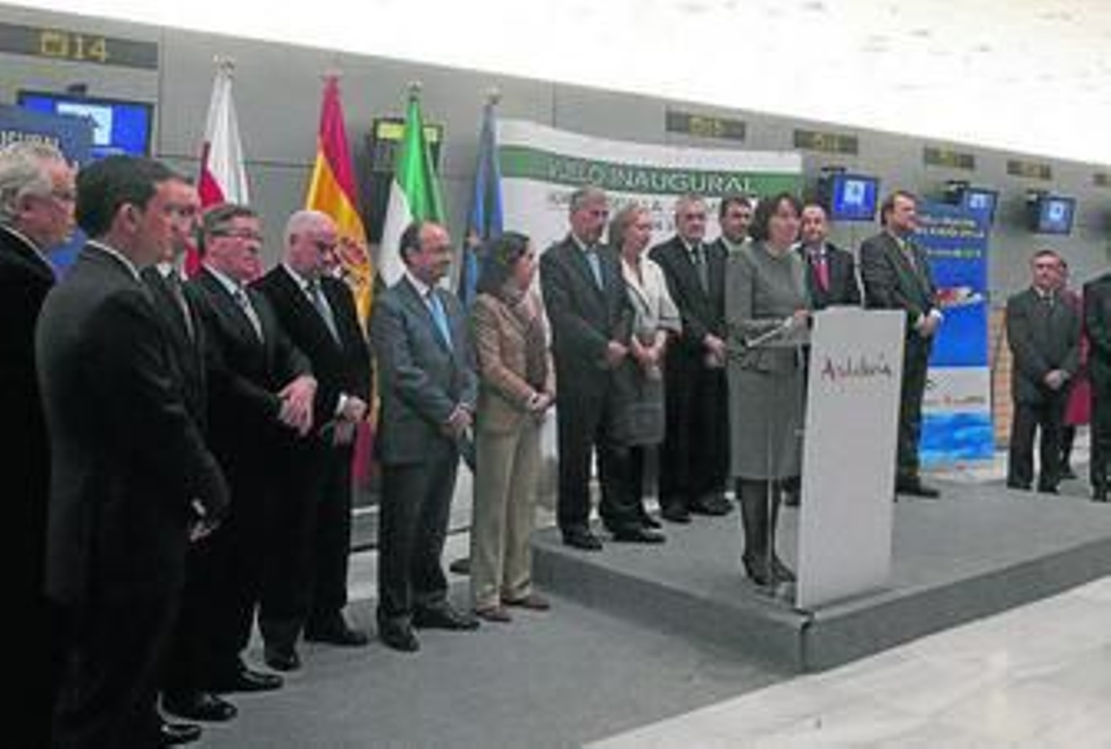 Acto celebrado en Almería con motivo del primer trayecto entre las dos ciudades andaluzas.