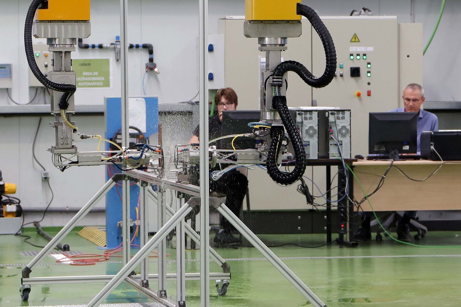 Interior de la planta de Carbures en Jerez, en una imagen de archivo.