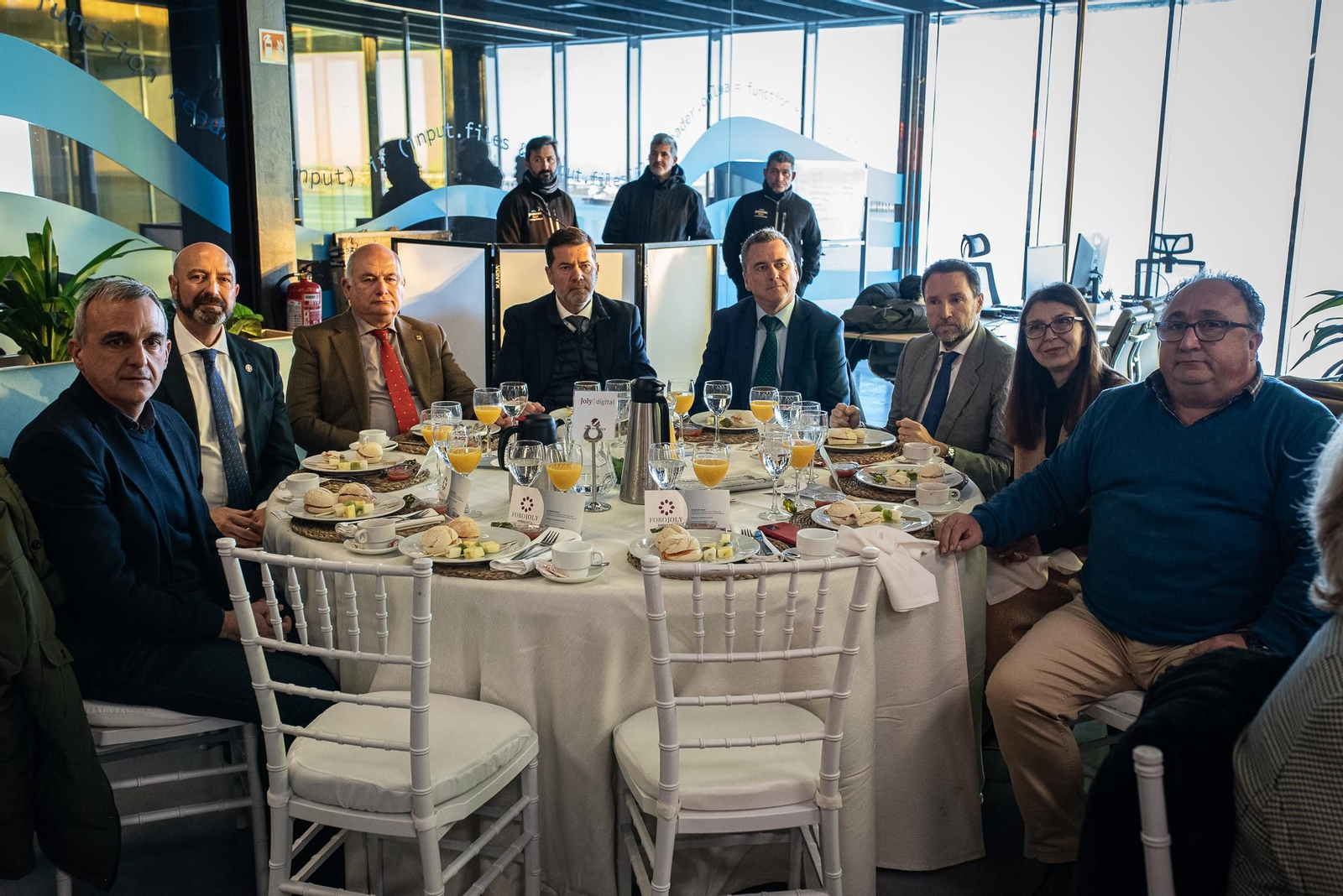 Imágenes de los invitados a la conferencia y desayuno-coloquio con Antonio Sanz en el Foro Joly Andalucía