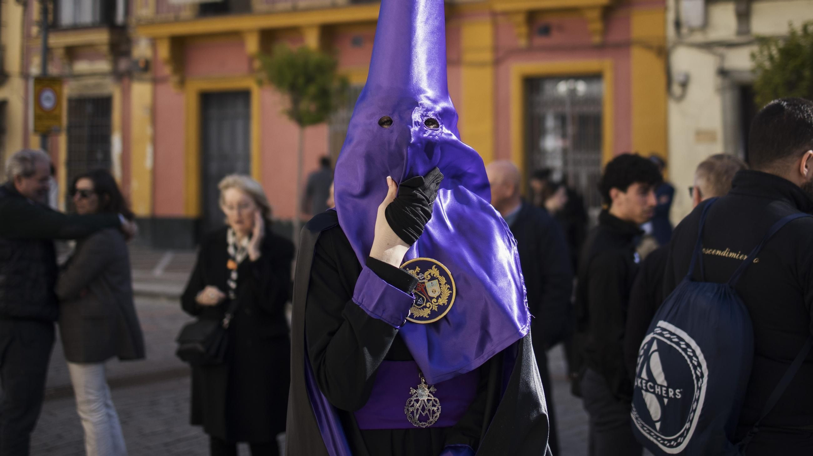Imágenes de la Hermandad de la Soledad en el Viernes Santo de Jerez 2025
