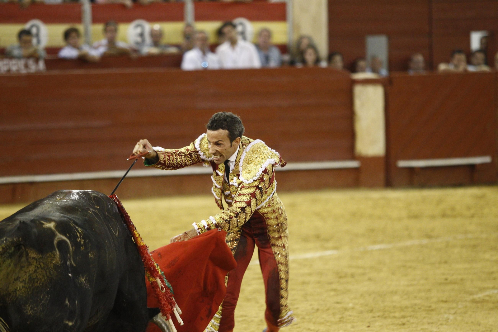 Las mejores imágenes de los toreros Fortes, Juan Ortega y David de Miranda en la Feria de Almería 2025