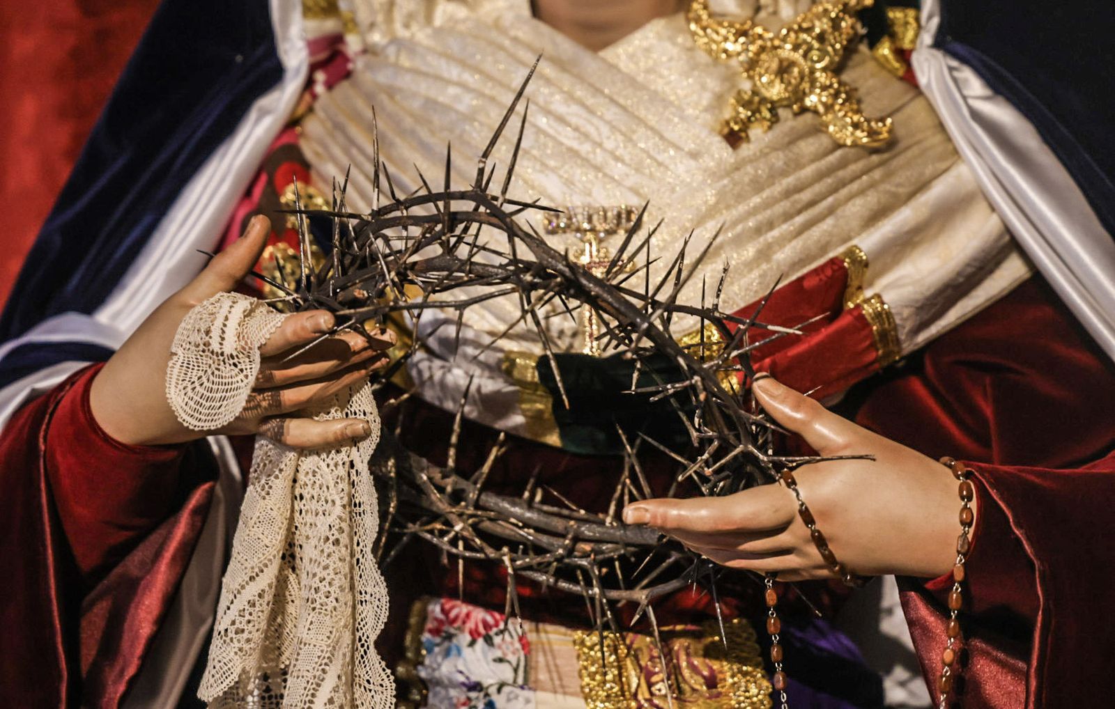 Fotografías del alma del taller de costura de la Sentencia