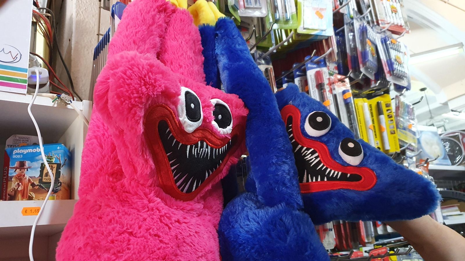 Estos juguetes se venden en varios colores aunque los de los bazares son falsificaciones