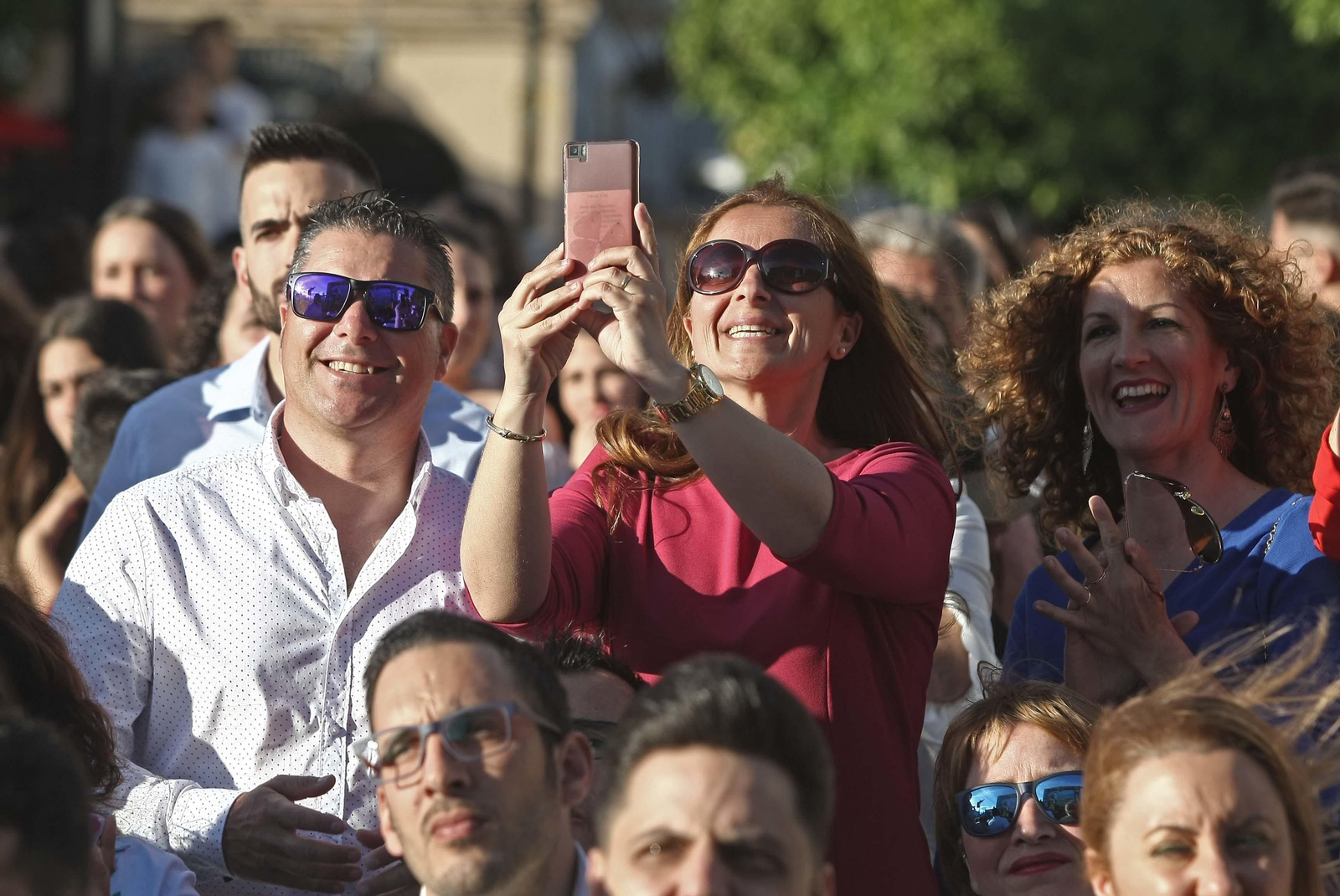 Imágenes del acto de coronación de la Feria de Los Barrios
