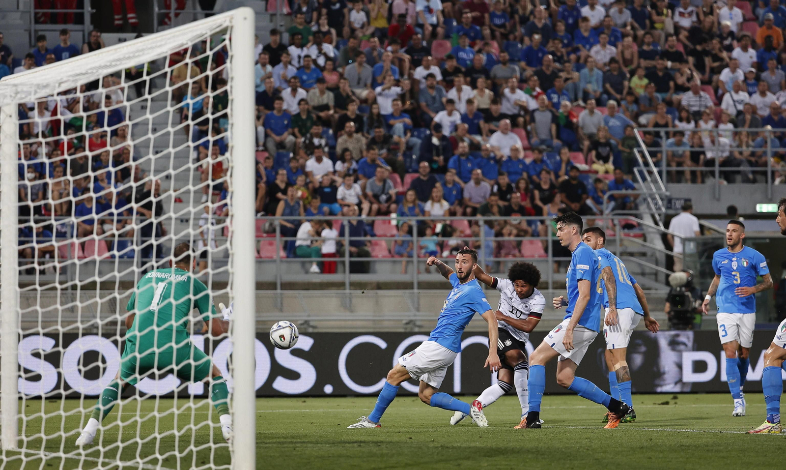 Partido entre Italia y Alemania. Partido entre Italia y Alemania.