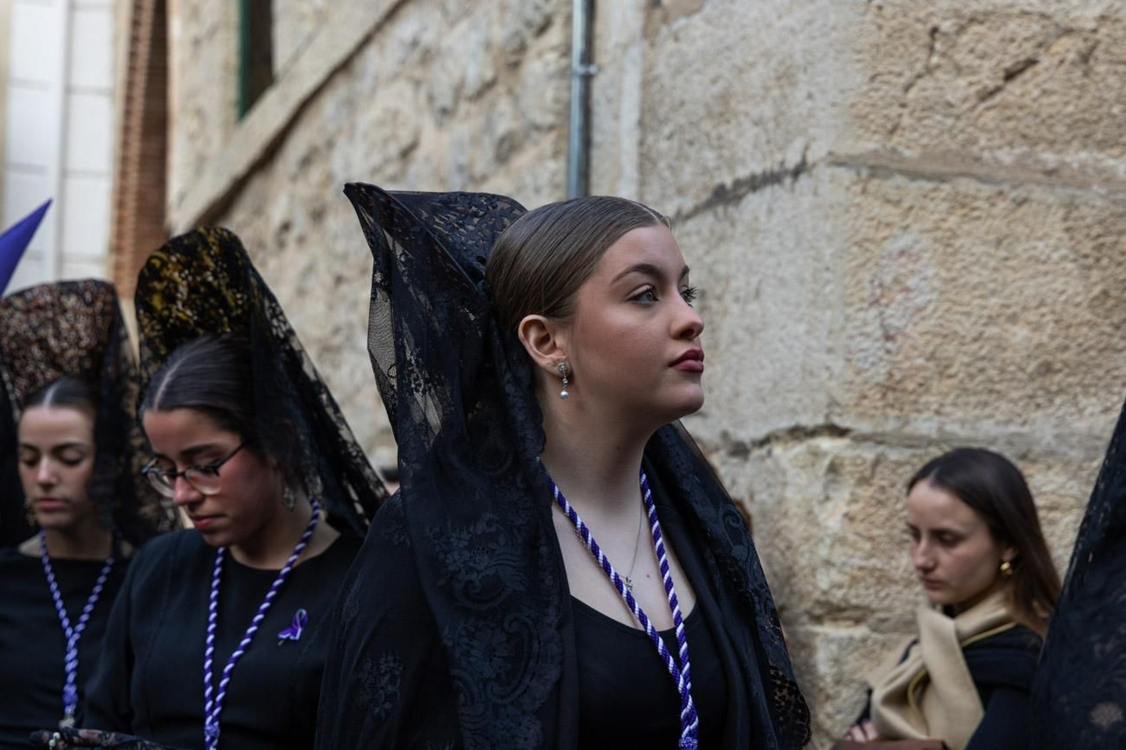 Las cofradías de la Vera Cruz, Expiración y Gran Poder lucen sus cortejos en la calle