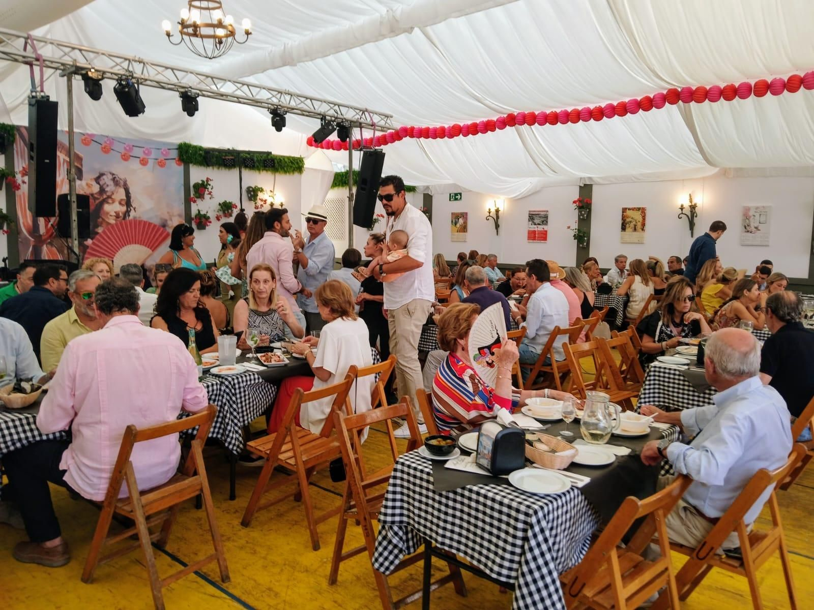 Búscate en las imágenes del sábado de Feria en San Fernando