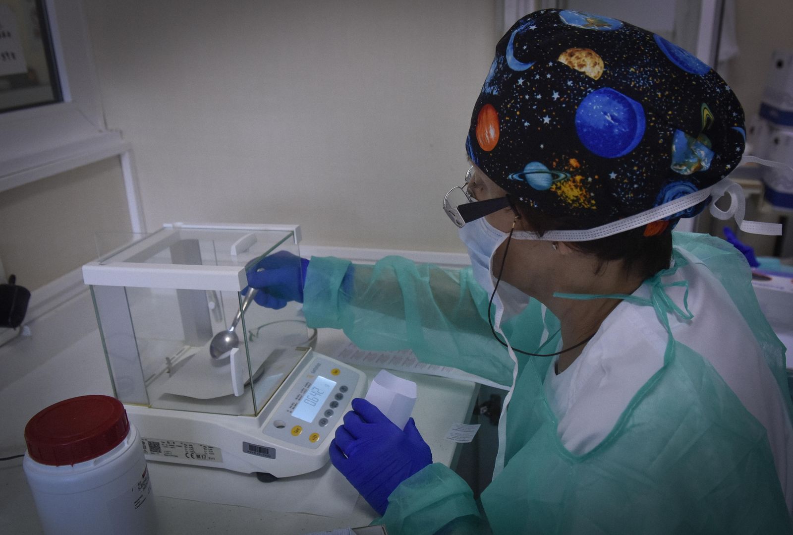 Una laboratorio de elaboración de fármacos