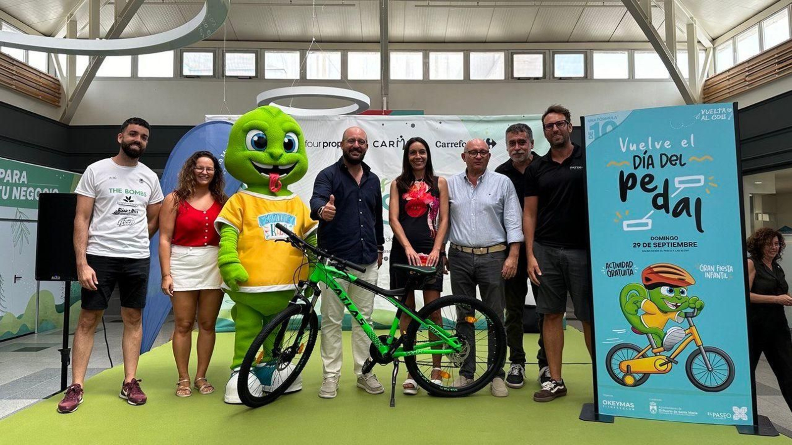 La presentación del Día del Pedal en el centro comercial El Paseo.